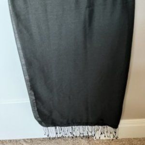 Lightweight Black Scarf